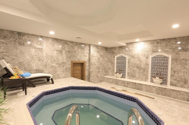 Çam Thermal Hotel